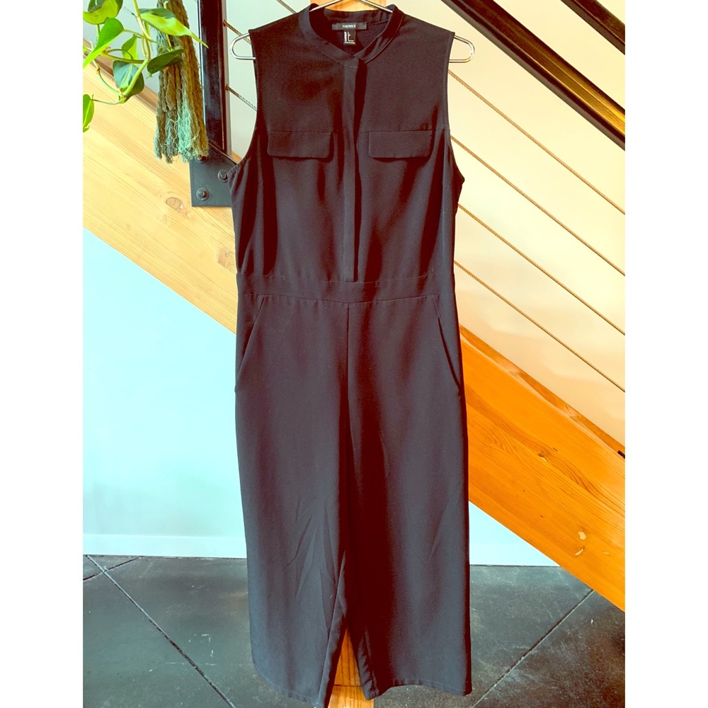 Black Sleeveless Jumpsuit, Large